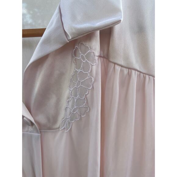 Vintage Vanity Fair Robe or Nightgown size 40 - Picture 15 of 16